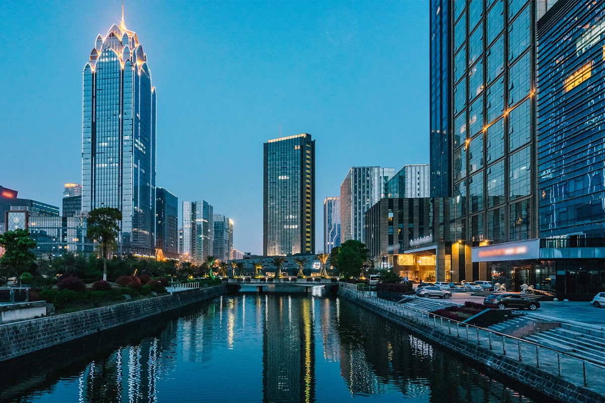 商業樓宇多媒體充電解決方案