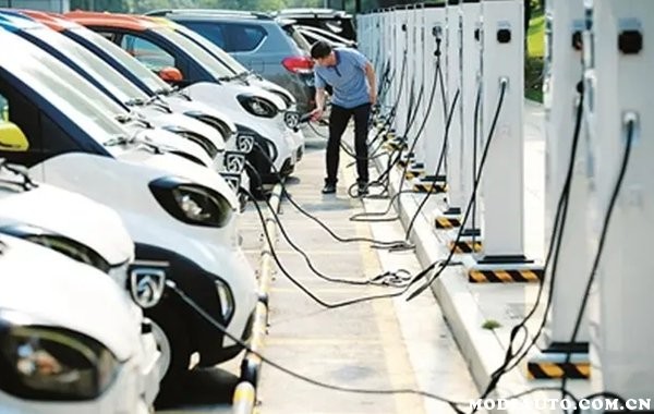 關于汽車充電樁智慧出行新選擇的未來展望！