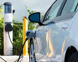 汽車充電樁加盟市場(chǎng)策略與機(jī)遇