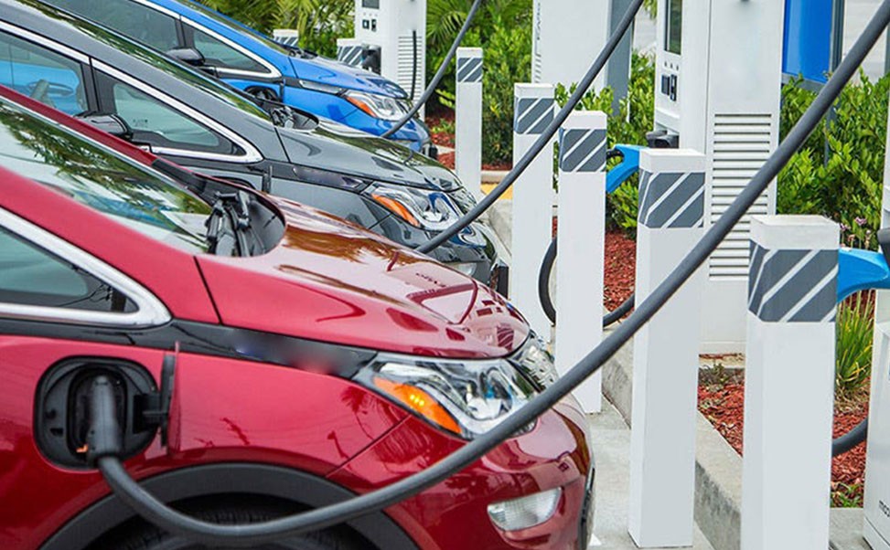 汽車充電樁加盟的風(fēng)險(xiǎn)管理與市場(chǎng)機(jī)遇